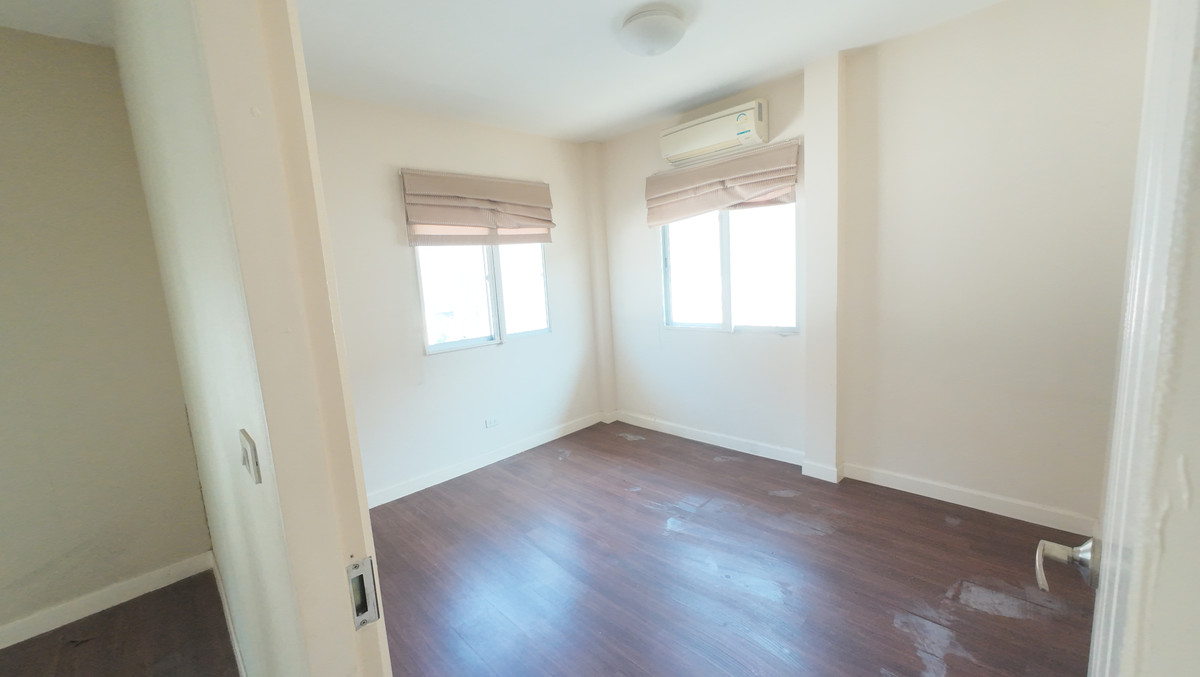 For SaleMin Buri, Romklao : Semi-detached house with detached house feel, Prompat Priva, lots of space, 144 sq m., project main line. Answering the needs of starting families