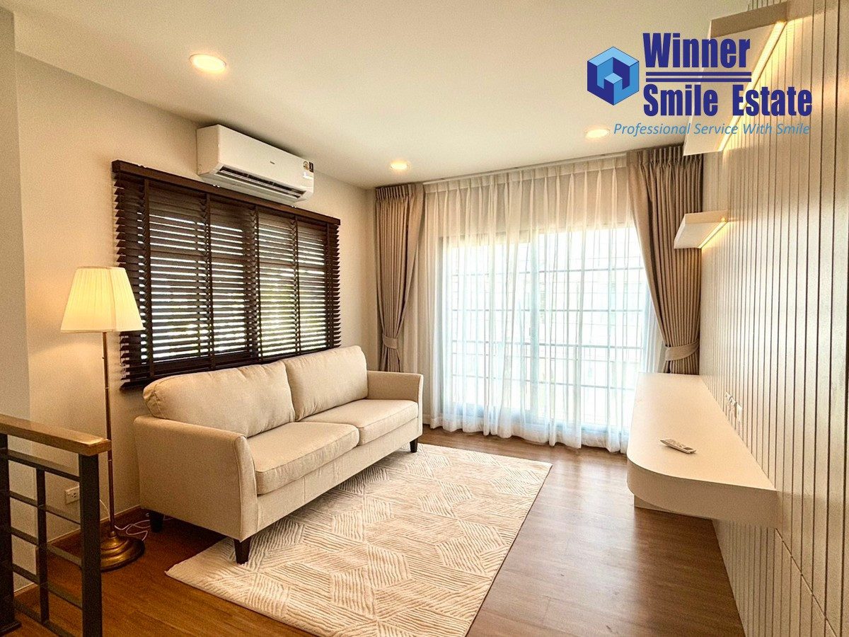 For RentHouseBangna, Bearing, Lasalle : Single house for rent at Centro Bangna Phase 2, located next to Mega Bangna. Beautifully furnished and fully equipped. Convenient transportation.