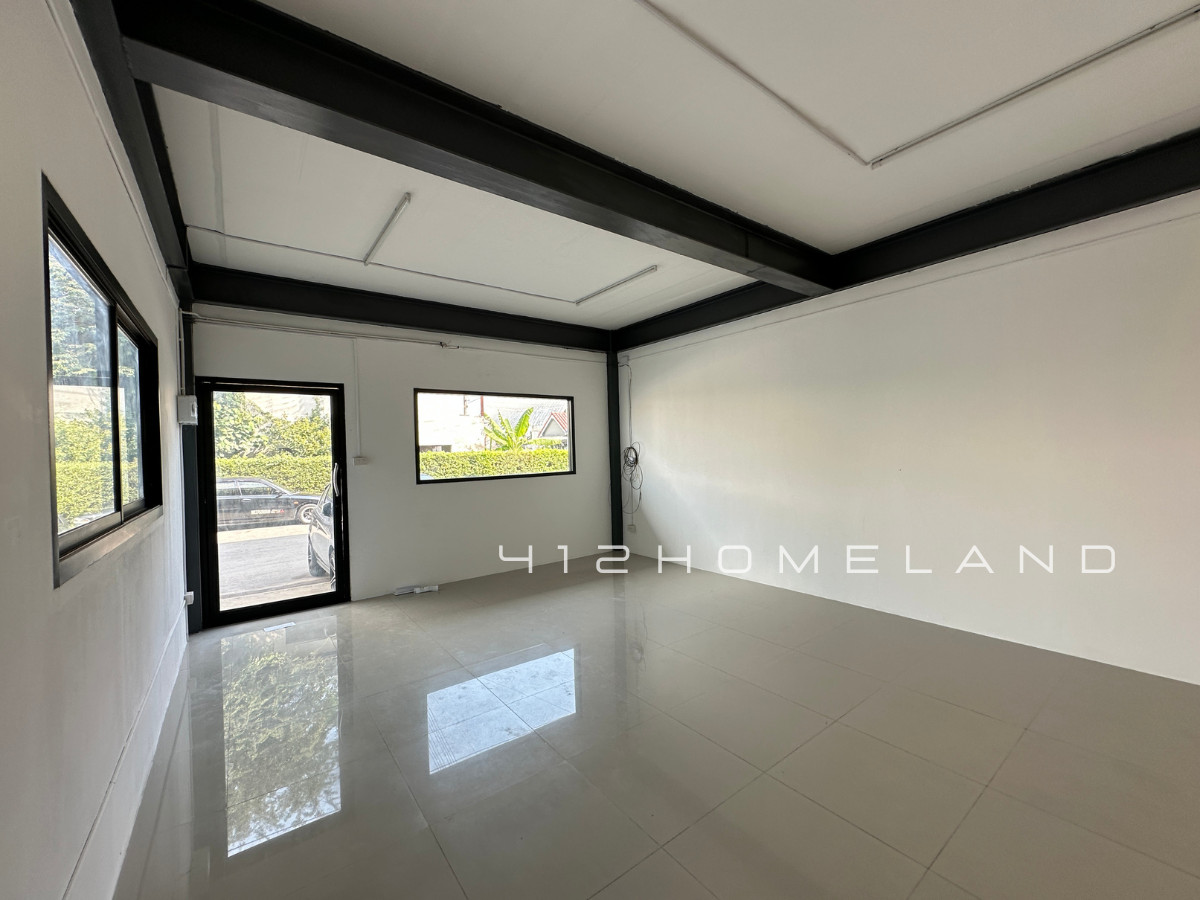 For RentWarehouseSamut Prakan,Samrong : Warehouse for rent, 1,000 sq m., Soi Wat Nam Daeng, new condition, water and electricity ready, large vehicles can easily enter, Bang Phli, Samut Prakan.