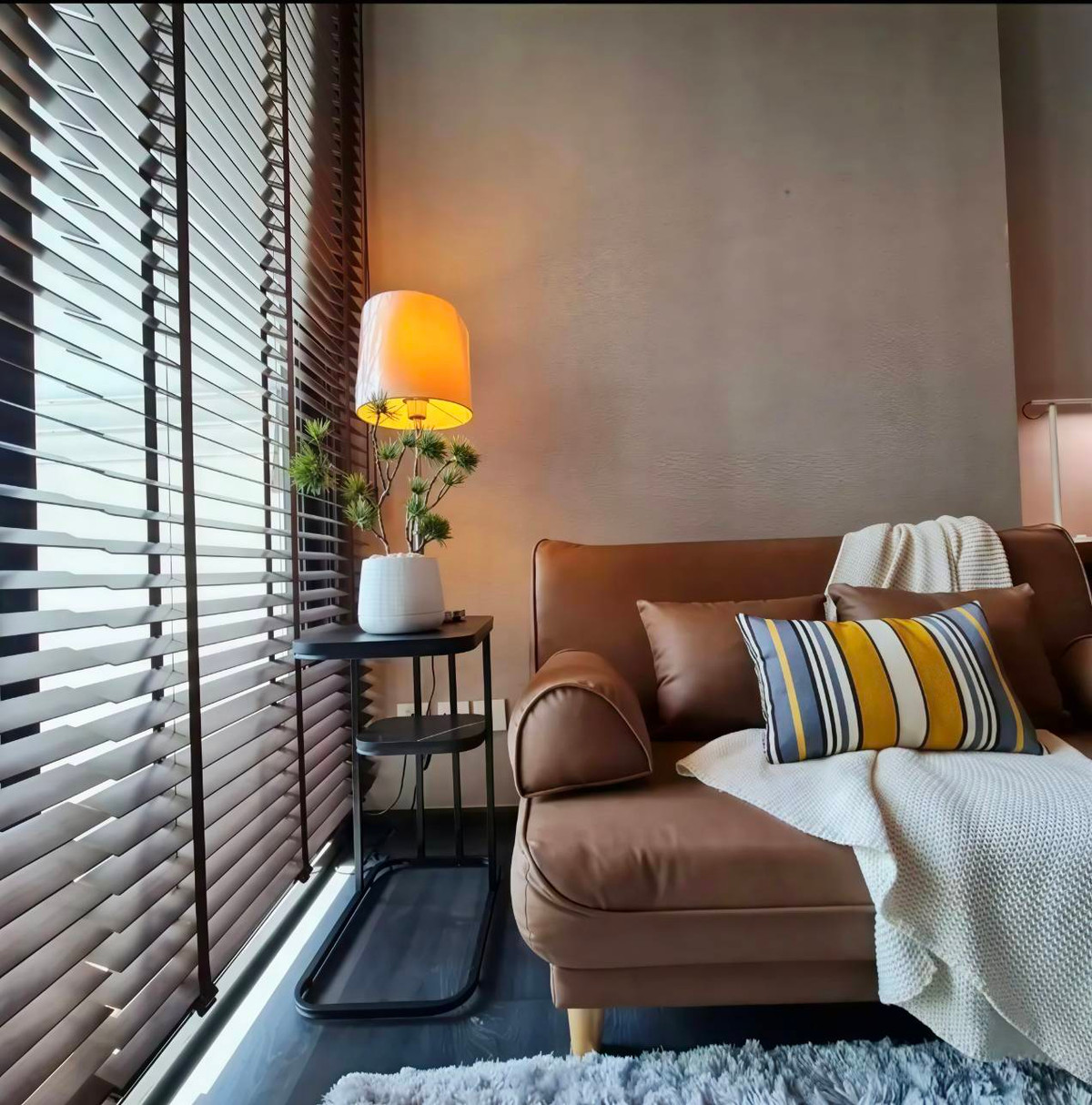 ให้เช่าคอนโดสุขุมวิท อโศก ทองหล่อ : ให้เช่าคอนโด EDGE by Sansiri Sukhumvit 23 | ใจกลางอโศก ใกล้ BTS อโศก