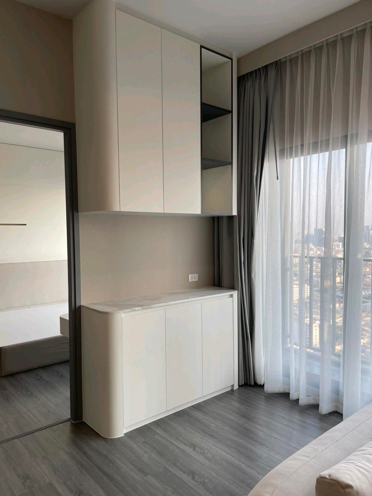 For RentCondoKhlongtoei, Kluaynamthai : Ready to Move-In on March 2026
(Newly Decorated 3 Bedroom 110sqm)