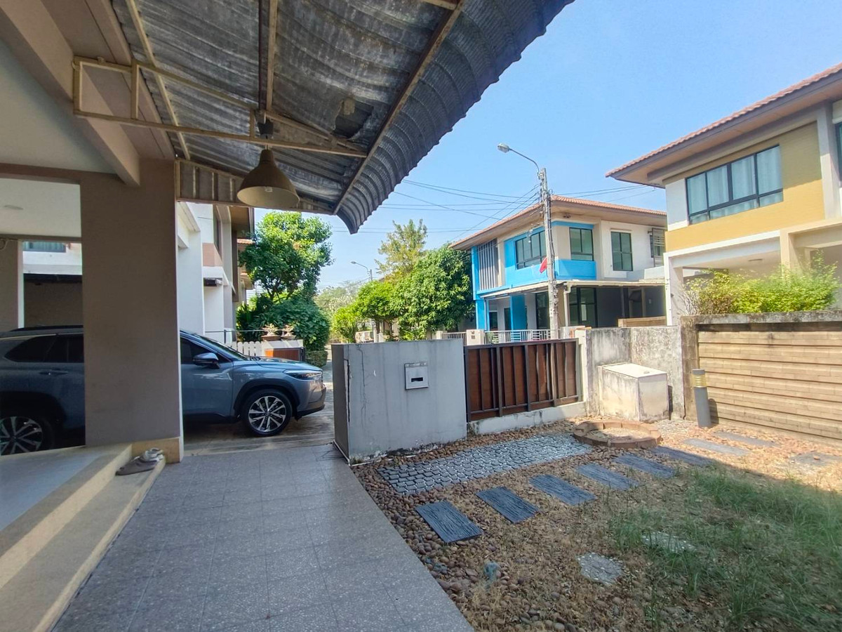 ขายบ้านนวมินทร์ รามอินทรา : ขายถูก  บ้านเดี่ยว 2 ชั้น หมู่บ้านพร้อมพัฒน์ ไพร์ม   หลังมุม หันหน้าทิศเหนือ ใกล้ซาฟารีเวิลด์ 