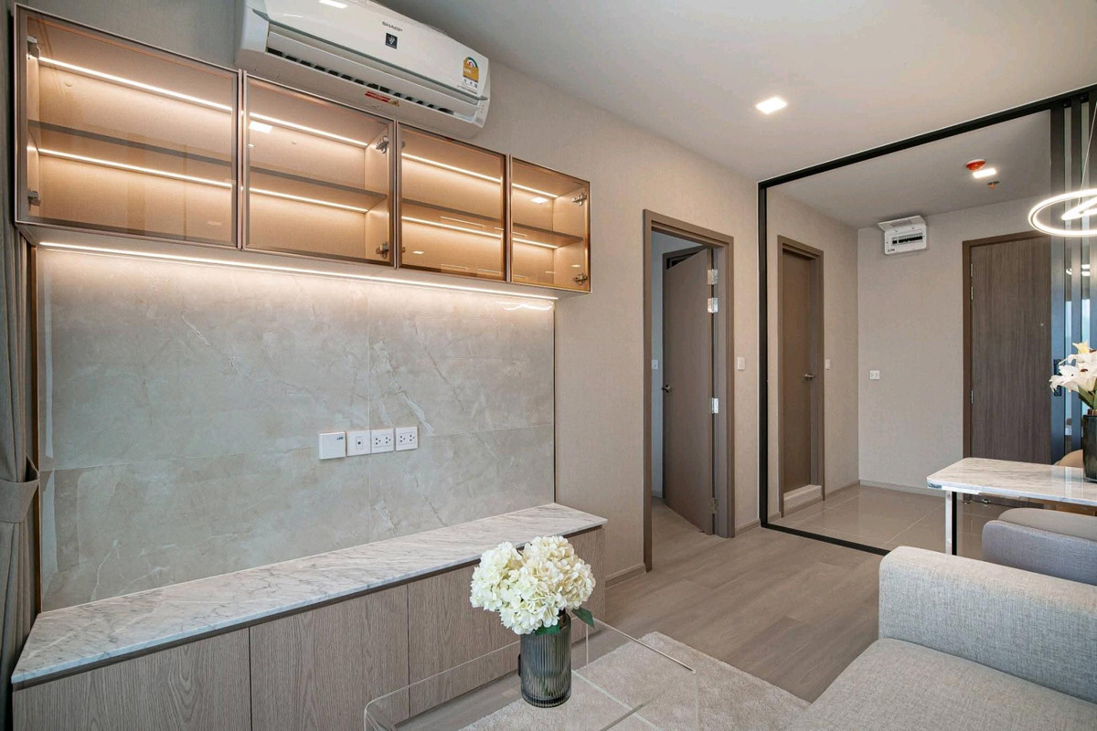 For RentCondoLadprao, Central Ladprao : For rent, Life Phahon Ladprao, Life Phahon-Ladprao, near Central Ladprao, near BTS Ladprao.