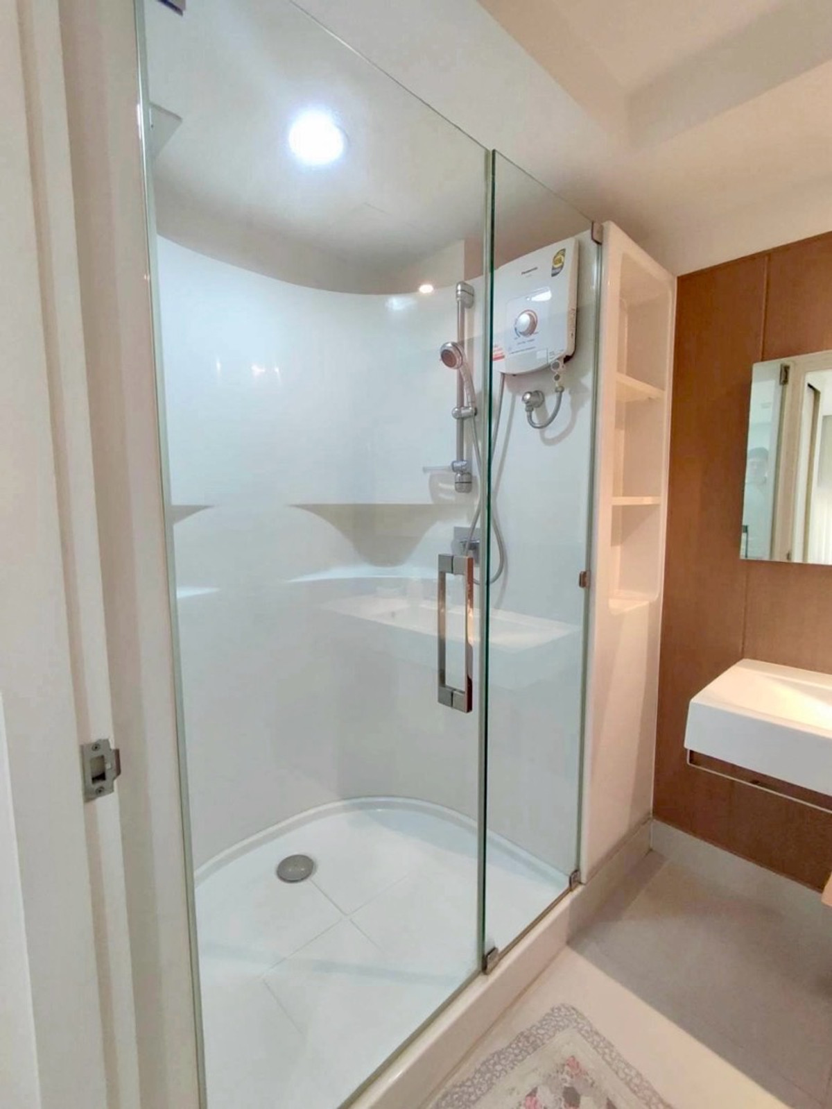 ให้เช่าคอนโดวงเวียนใหญ่ เจริญนคร : 💙@condocurator 💙 The Bangkok Sathorn - Taksin ห้องใหญ่ พร้อมอยู่ [PM4640]