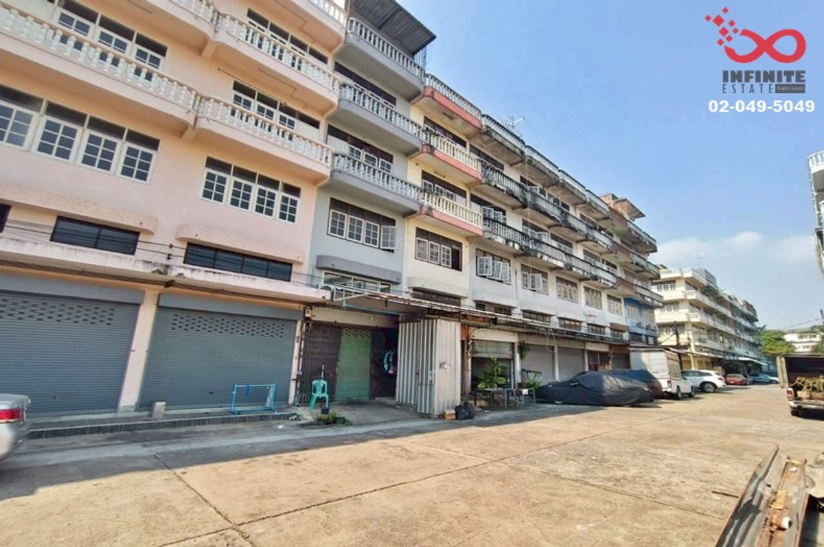 For SaleShop HouseChaengwatana, Muangthong : Commercial building for sale, 4.5 floors, 2 units, 30 sq m. Chaengwattana-Pak Kret, Soi Bunsiri, near MRT Pak Kret Intersection.