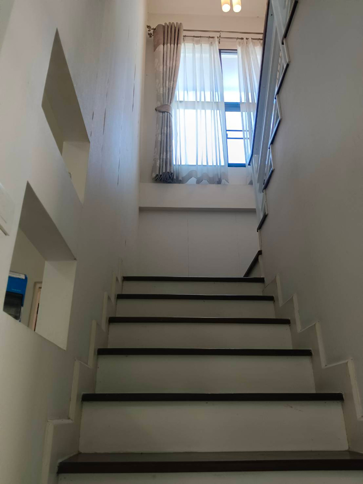 ขายบ้านนวมินทร์ รามอินทรา : ขายถูก  บ้านเดี่ยว 2 ชั้น หมู่บ้านพร้อมพัฒน์ ไพร์ม   หลังมุม หันหน้าทิศเหนือ ใกล้ซาฟารีเวิลด์ 