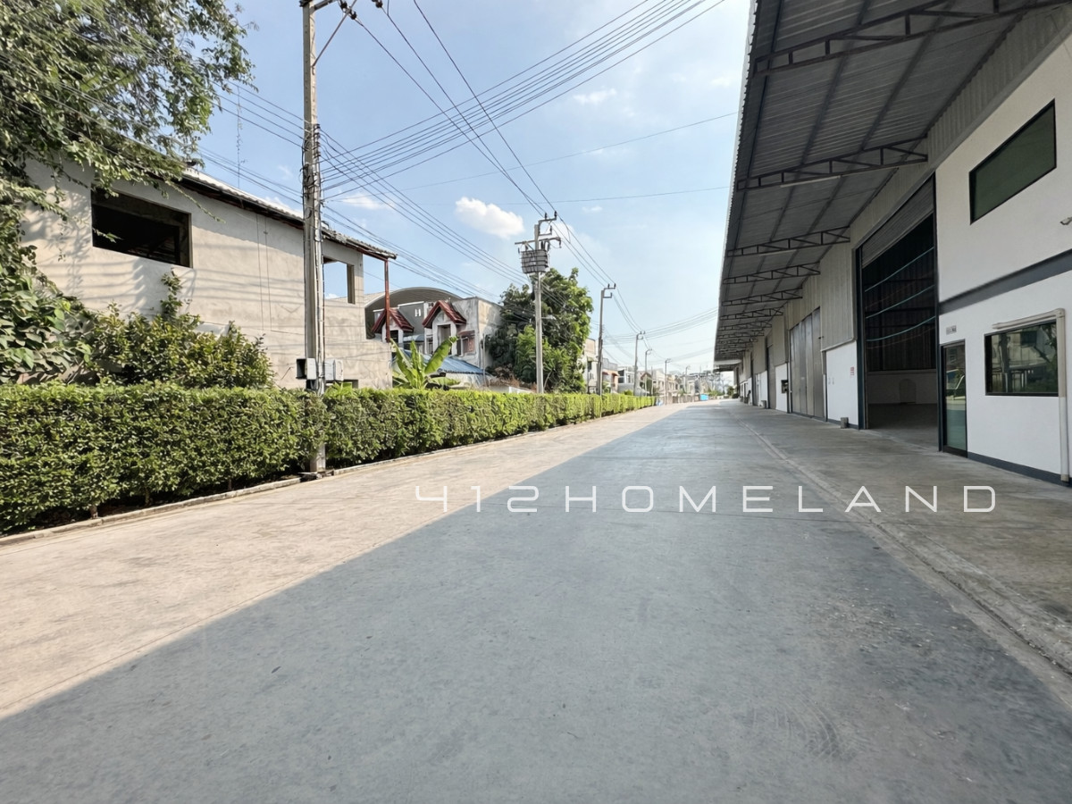 For RentWarehouseSamut Prakan,Samrong : Warehouse for rent, 1,000 sq m., Soi Wat Nam Daeng, new condition, water and electricity ready, large vehicles can easily enter, Bang Phli, Samut Prakan.
