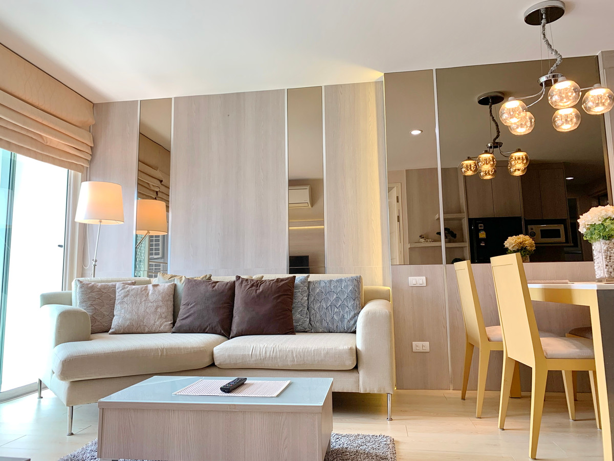 ให้เช่าคอนโดสุขุมวิท อโศก ทองหล่อ : ให้เช่า 2 ห้องนอน ชั้น 6 เดอะ แบงค็อก สุขุมวิท 61 ใกล้ BTS เอกมัย  