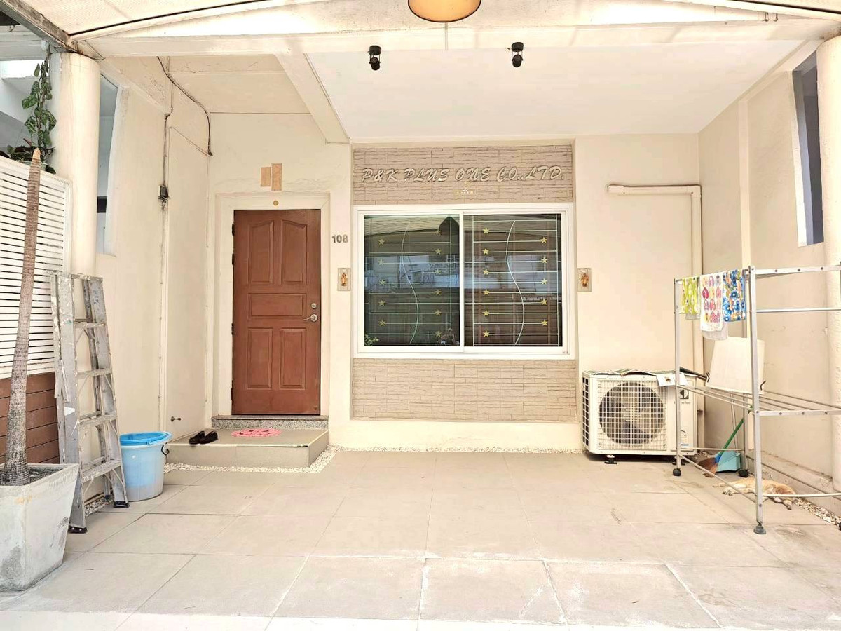 For SaleTownhomeRattanathibet, Sanambinna : 🏡✨ Urgent sale, 3-story townhome, newly renovated, ready to move in.