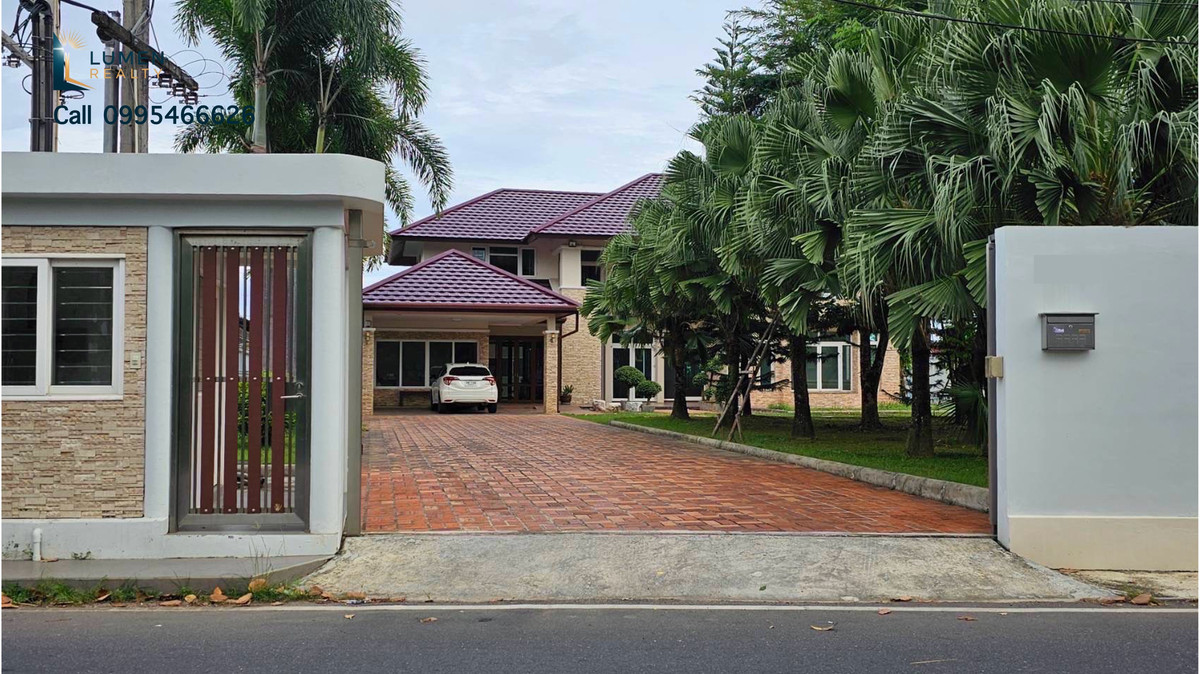 For SaleHousePhuket : 🏡 Premium Holiday Home with 1 Rai Land in Phuket City Center