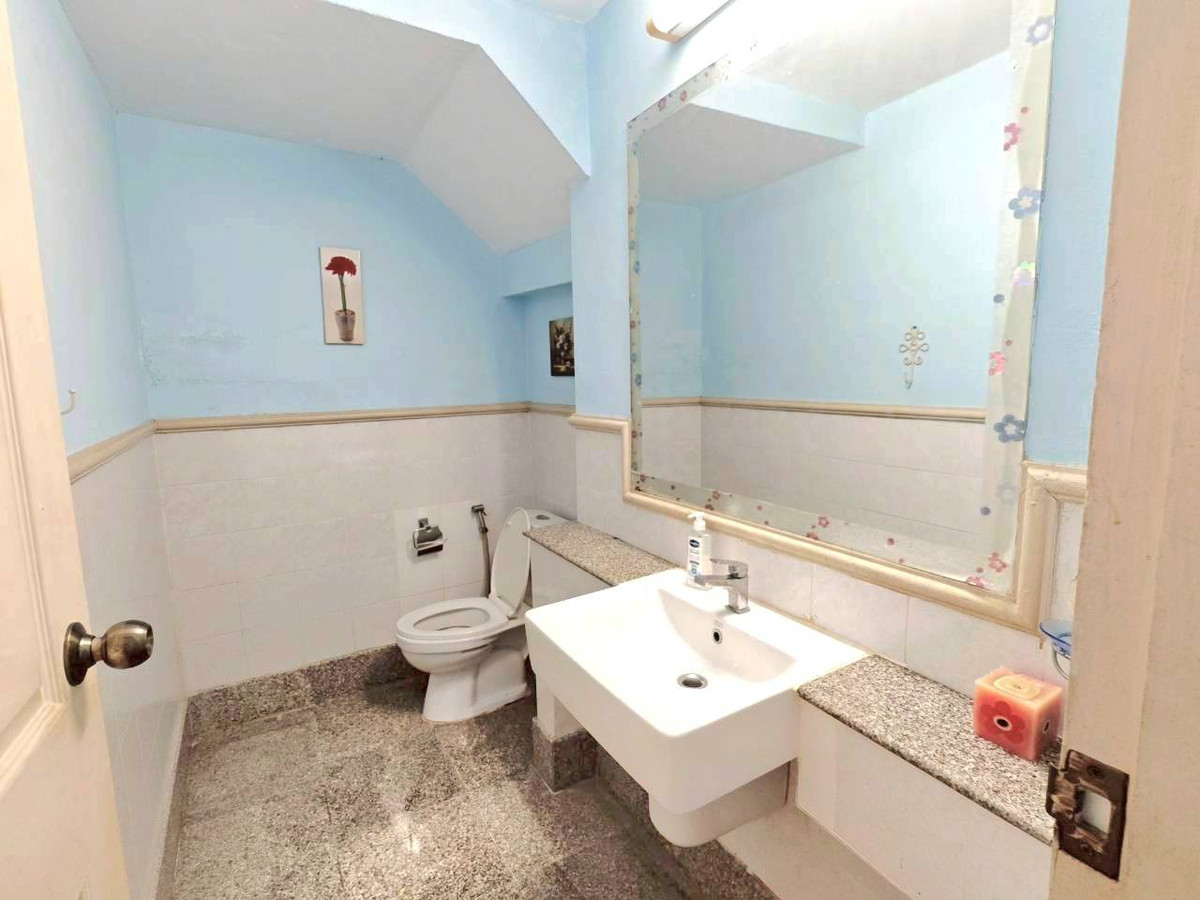 For SaleTownhomeRattanathibet, Sanambinna : 🏡✨ Urgent sale, 3-story townhome, newly renovated, ready to move in.