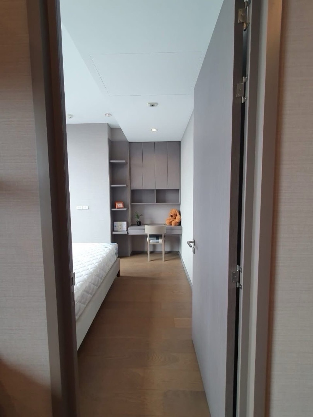 ให้เช่าคอนโดสาทร นราธิวาส : The Diplomat Sathorn.  for rent 0816037454