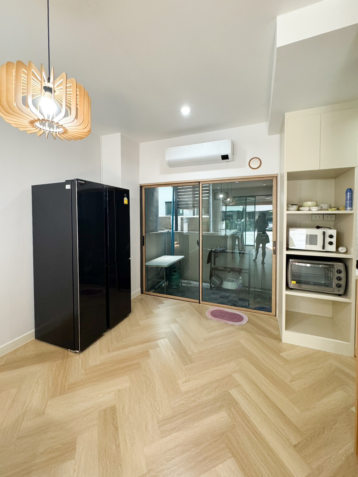 For RentTownhomeMin Buri, Romklao : 3-story townhome for rent, ready to move in. Near Wellington International School Suvarnabhumi Airport 🛫