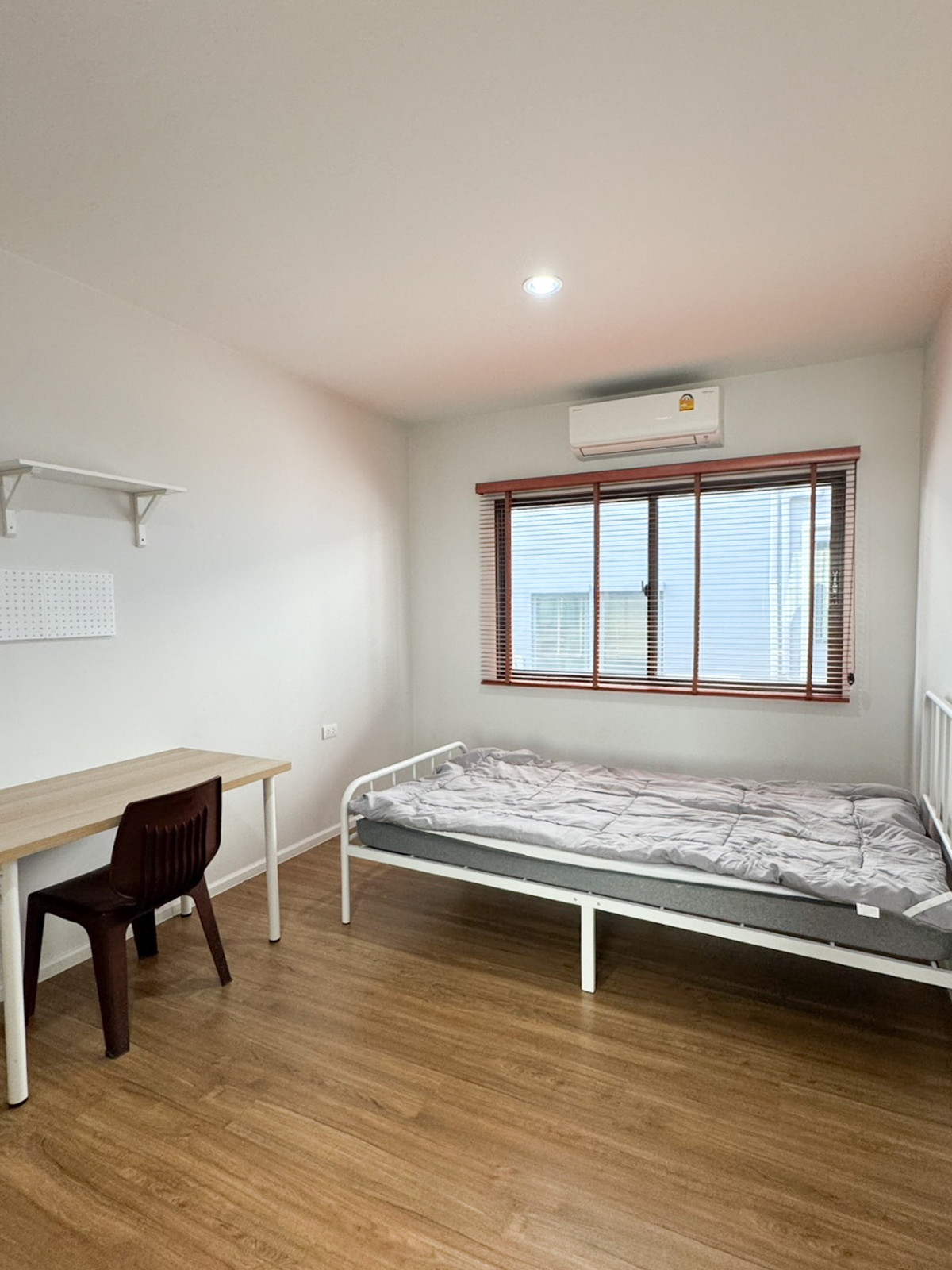 For RentTownhomeMin Buri, Romklao : 3-story townhome for rent, ready to move in. Near Wellington International School Suvarnabhumi Airport 🛫