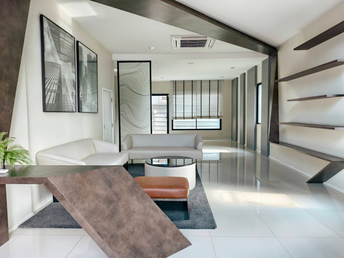 โฮมออฟฟิศบางนา แบริ่ง ลาซาล : ขาย/ให้เช่า โฮมออฟฟิศ 4 ชั้น Cascade Bangna (คาสเคด บางนา) 270 ตร.ม. ติดถนนใหญ่ ใกล้เมกาบางนา ที่จอดรถกว่า 300 คัน