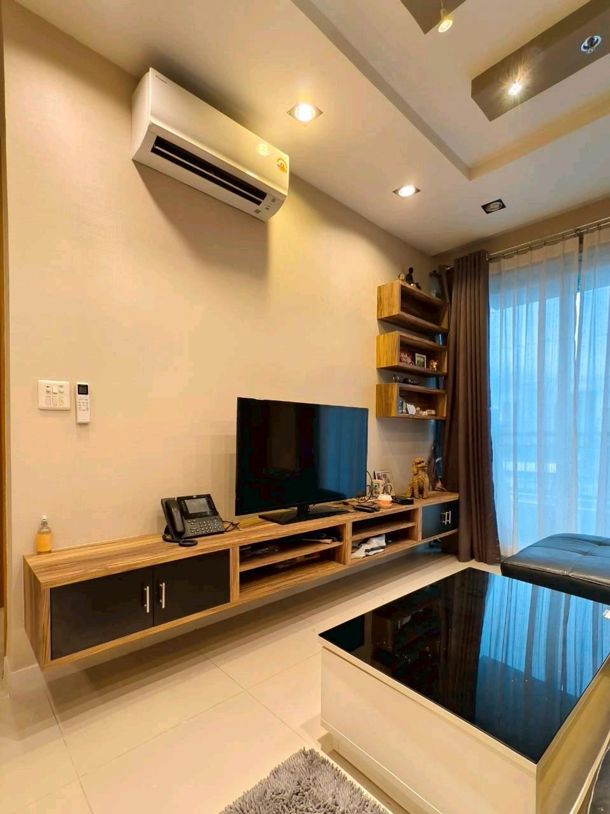 ขายคอนโดพระราม 9 เพชรบุรีตัดใหม่ RCA : ขาย​ Circle Condominium 47 ตร.ม. ใกล้ MRT เพชรบุรี ห้องใหญ่​ วิวโล่ง​ ชั้นสูง