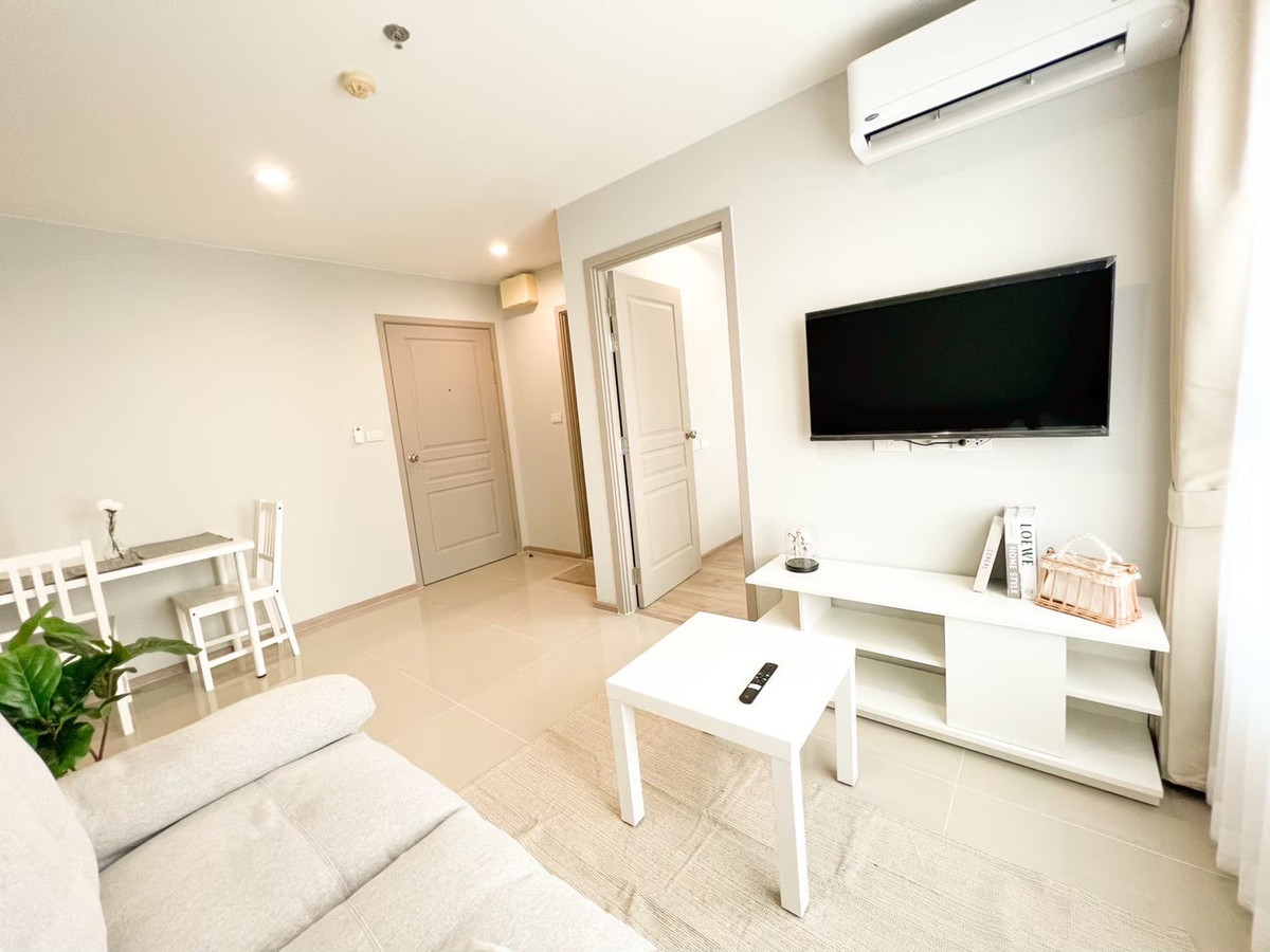 For RentCondoRama5, Ratchapruek, Bangkruai : A pleasant riverside condo near the MRT Purple Line, offering a beautiful Chao Phraya River view.