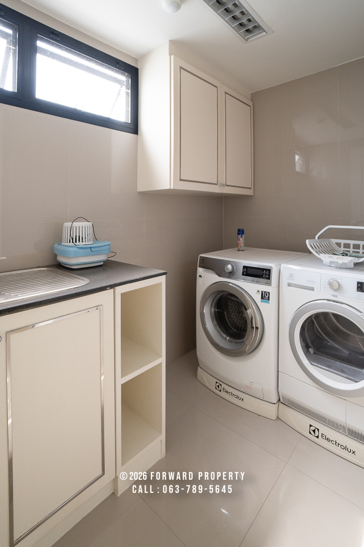 ให้เช่าโฮมออฟฟิศสุขุมวิท อโศก ทองหล่อ : ให้เช่าอาคาร 5 ชั้นทำเลทองหล่อ เหมาะสำหรับอยู่อาศัยหรือทำโฮมออฟฟิศ 