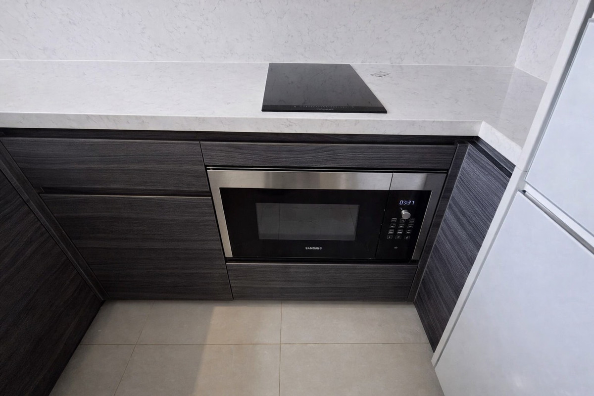 ให้เช่าคอนโดสุขุมวิท อโศก ทองหล่อ : ✨ Luxury Condo for Rent – The Esse Asoke  วิวเมืองเต็มตา โปร่ง โล่ง เป็นส่วนตัว