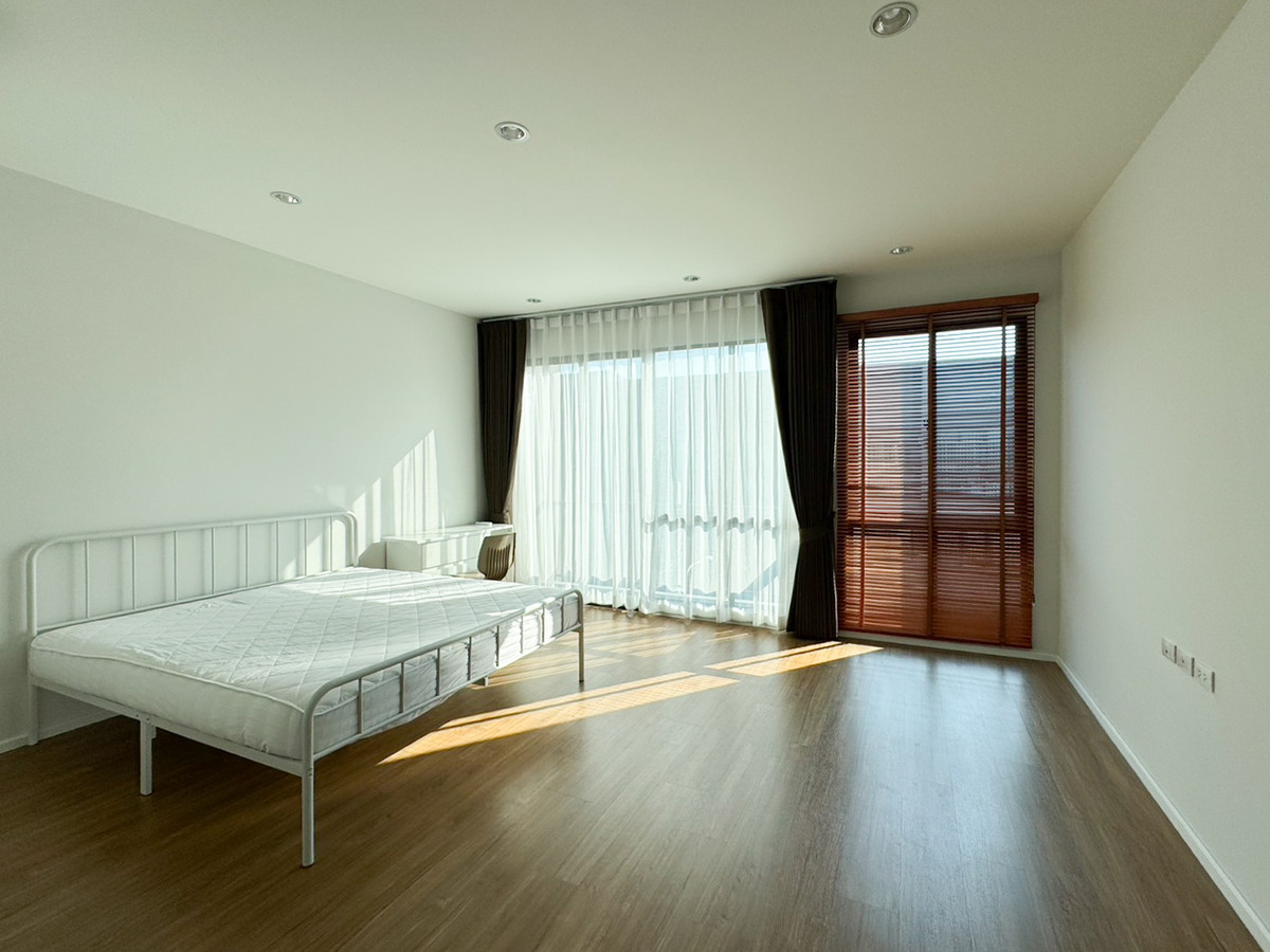 For RentTownhomeMin Buri, Romklao : 3-story townhome for rent, ready to move in. Near Wellington International School Suvarnabhumi Airport 🛫