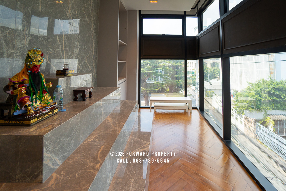 ให้เช่าโฮมออฟฟิศสุขุมวิท อโศก ทองหล่อ : ให้เช่าอาคาร 5 ชั้นทำเลทองหล่อ เหมาะสำหรับอยู่อาศัยหรือทำโฮมออฟฟิศ 