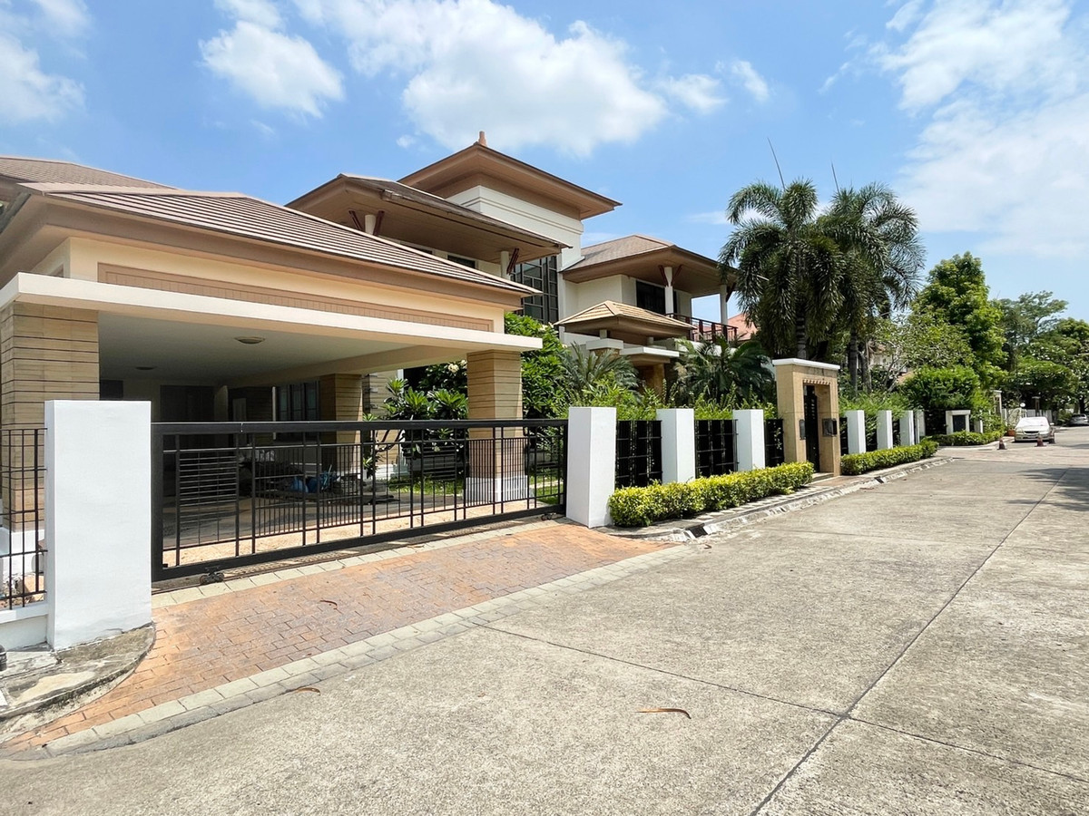 ให้เช่าบ้านพัฒนาการ ศรีนครินทร์ : ให้เช่า บ้านเดี่ยว พัฒนาการ-ศรีนครินทร์ ใกล้ Airport link หัวหมาก 5 ห้องนอน