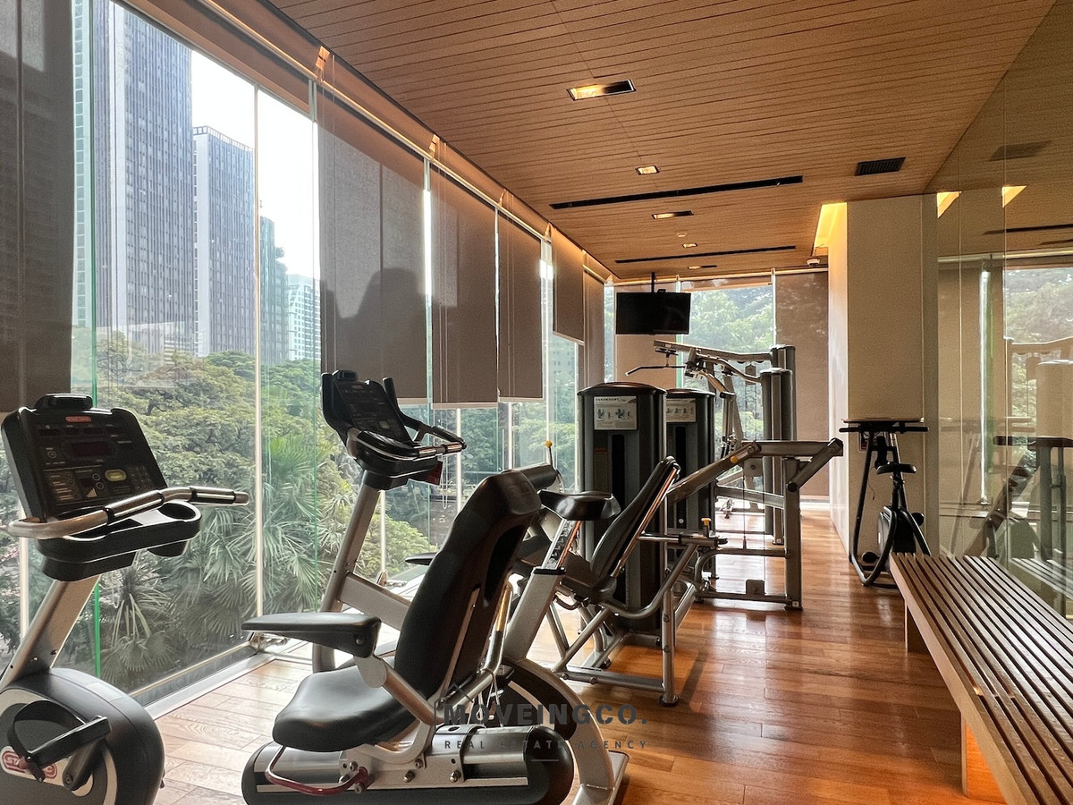 ขายคอนโดสุขุมวิท อโศก ทองหล่อ : คอนโด 2 ห้องนอน ดูแพล็กซ์ มีระเบียง ใกล้รถไฟฟ้าอโศก