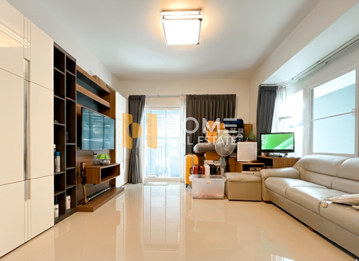 For SaleHouseLadkrabang, Suwannaphum Airport : Manthana Onnut - Wongwaen 4 / 3 Bedrooms (For Sale), Manthana Onnut - Wongwaen / 3 Bedrooms (FOR SALE) POON137