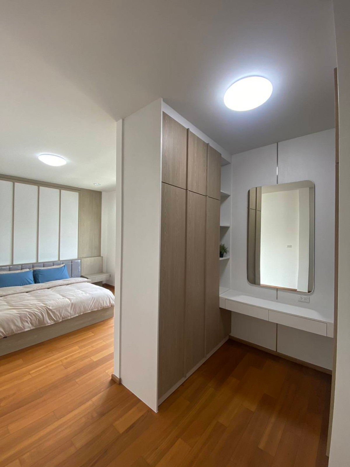 For SaleHouseOnnut, Udomsuk : ✨New house for sale in Pridi 14 area, 4 floors, 4 bedrooms, size 350 sq m., with furniture, has a built-in elevator, air conditioning throughout the house.