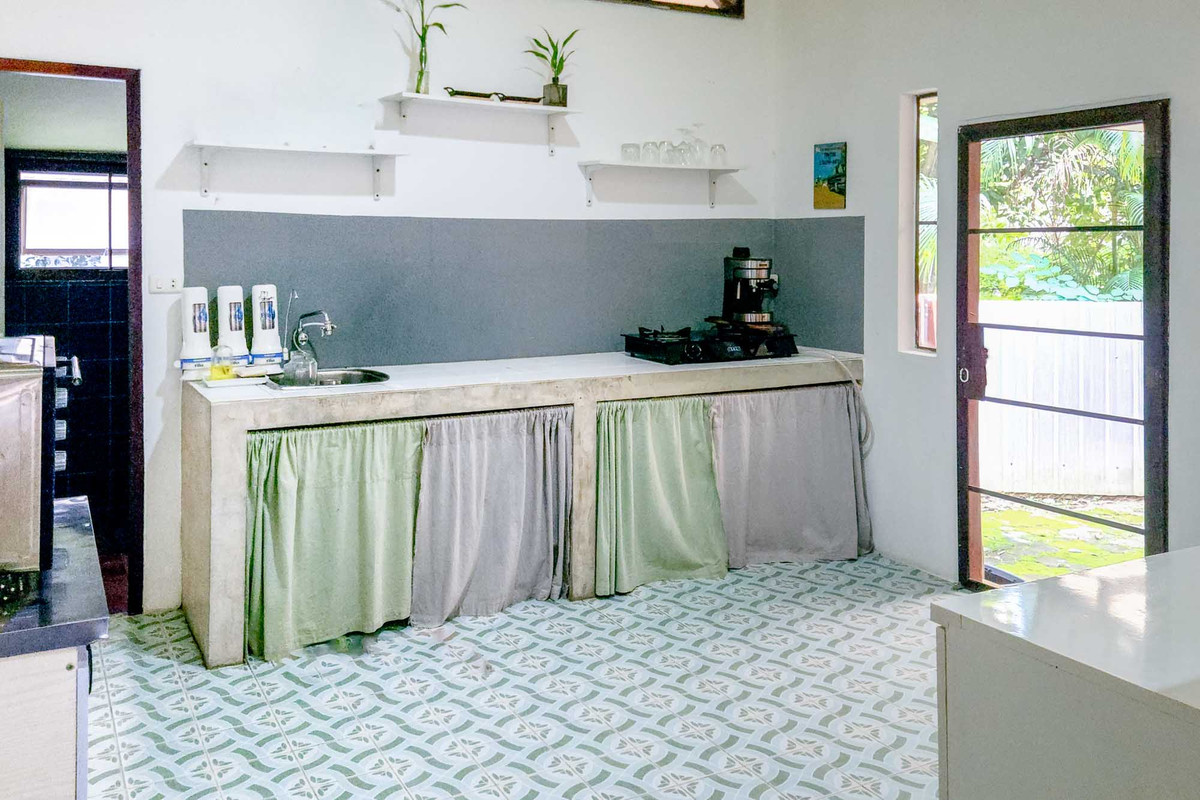 ขายบ้านเชียงใหม่ : บ้านรีสอร์ตหลายหลัง บนที่ดินขนาดใหญ่ ร่มรื่น ใกล้สนามบิน หนองควาย, เชียงใหม่