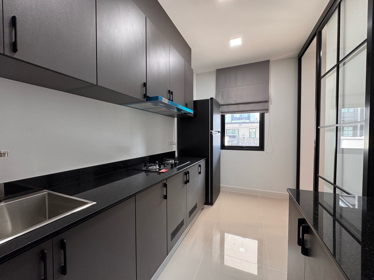For RentSamut Prakan,Samrong : 💥ForRent💥3Bed •  Grande Pleno Sukhumvit–Bangna 🏡 Near Mega Bangna 🐶🐱 Pet Friendly* Ready to move in ‼️  Fully Furnished ✨