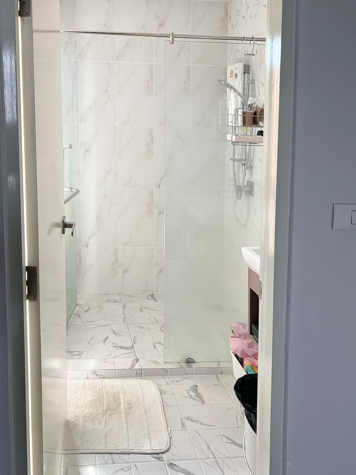 ขายทาวน์โฮมอ่อนนุช อุดมสุข : คุ้มสุดในโครงการ 🔥 บ้านกลางเมือง สุขุมวิท - อ่อนนุช / 3 ห้องนอน (ขายพร้อมผู้เช่า), Baan Klang Muang Sukhumvit - Onnut / 3 Bedrooms (SALE WITH TENENT) FON275