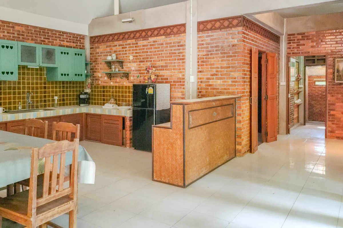 ขายบ้านเชียงใหม่ : บ้านรีสอร์ตหลายหลัง บนที่ดินขนาดใหญ่ ร่มรื่น ใกล้สนามบิน หนองควาย, เชียงใหม่