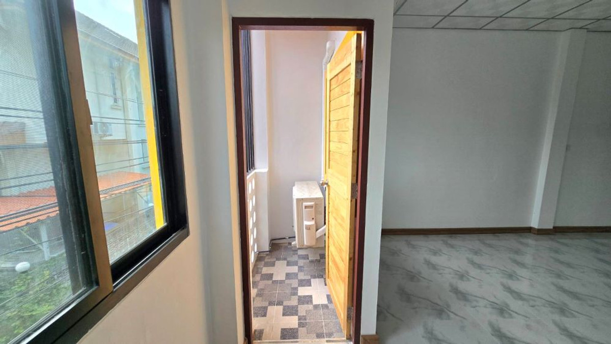 ขายทาวน์โฮมสระบุรี : ขายทาวน์เฮาส์ 2ชั้น พื้นที่ 16 ตร.ว. ถนนเทศบาล 3 ซอย 8 ต.ปากเพรียว อ.เมืองสระบุรี จ.สระบุรี ทำเลทองใจกลางเมืองสระบุรี