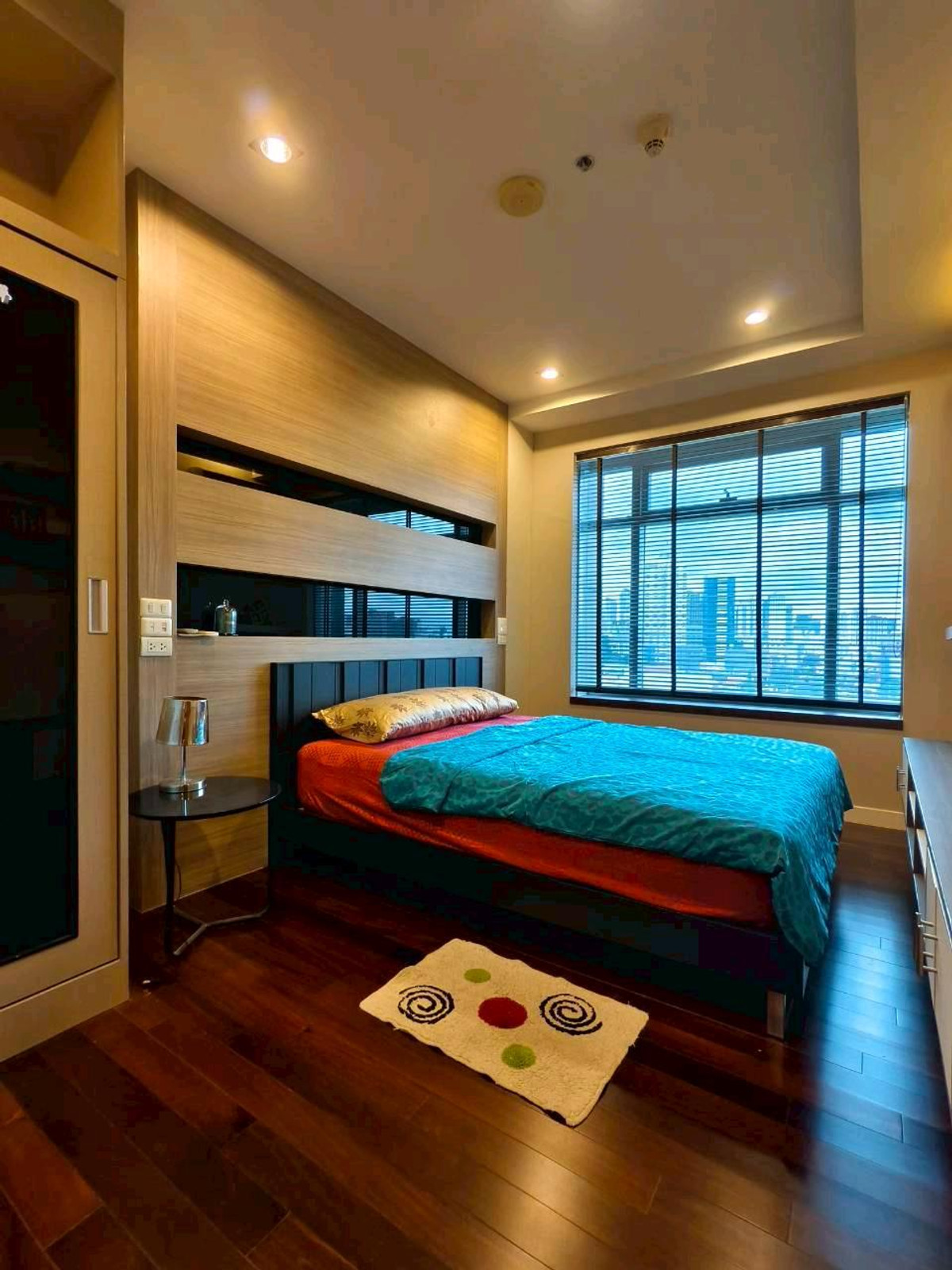 ขายคอนโดพระราม 9 เพชรบุรีตัดใหม่ RCA : ขาย​ Circle Condominium 47 ตร.ม. ใกล้ MRT เพชรบุรี ห้องใหญ่​ วิวโล่ง​ ชั้นสูง