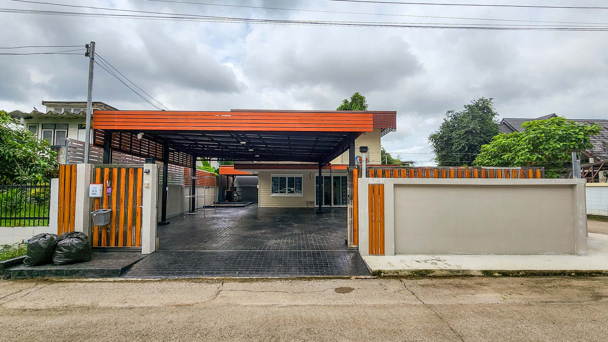 ขายบ้านเชียงใหม่ : บ้านเดี่ยว 2 ชั้น ปรับปรุงใหม่ พร้อมเข้าอยู่ ย่านวัดเกต