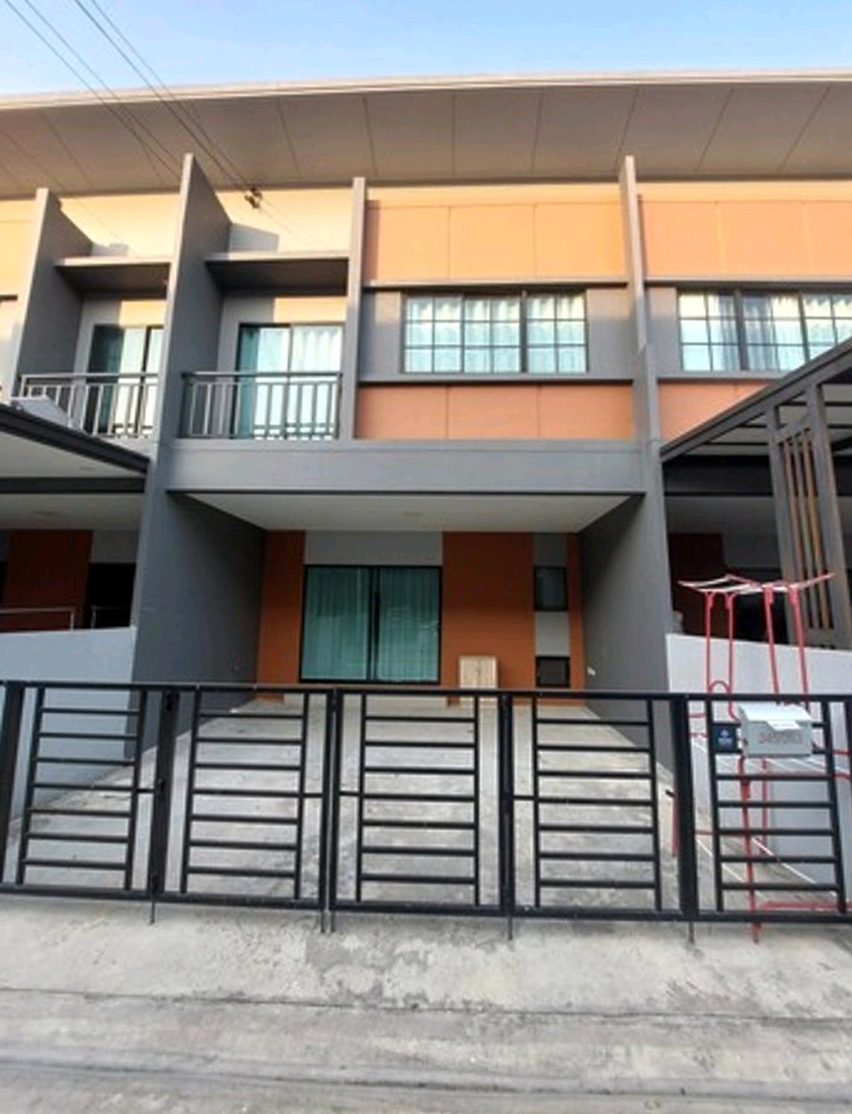 ให้เช่าทาวน์โฮมปทุมธานี รังสิต ธรรมศาสตร์ : ให้เช่า ทาวน์โฮม2ชั้น 22ตรว. อยู่โครงการสิริเพลส ถนน ราชพฤกษ์ 345 ใกล้สะพานนวลฉวี ตลาดส.รุ่งเรือง