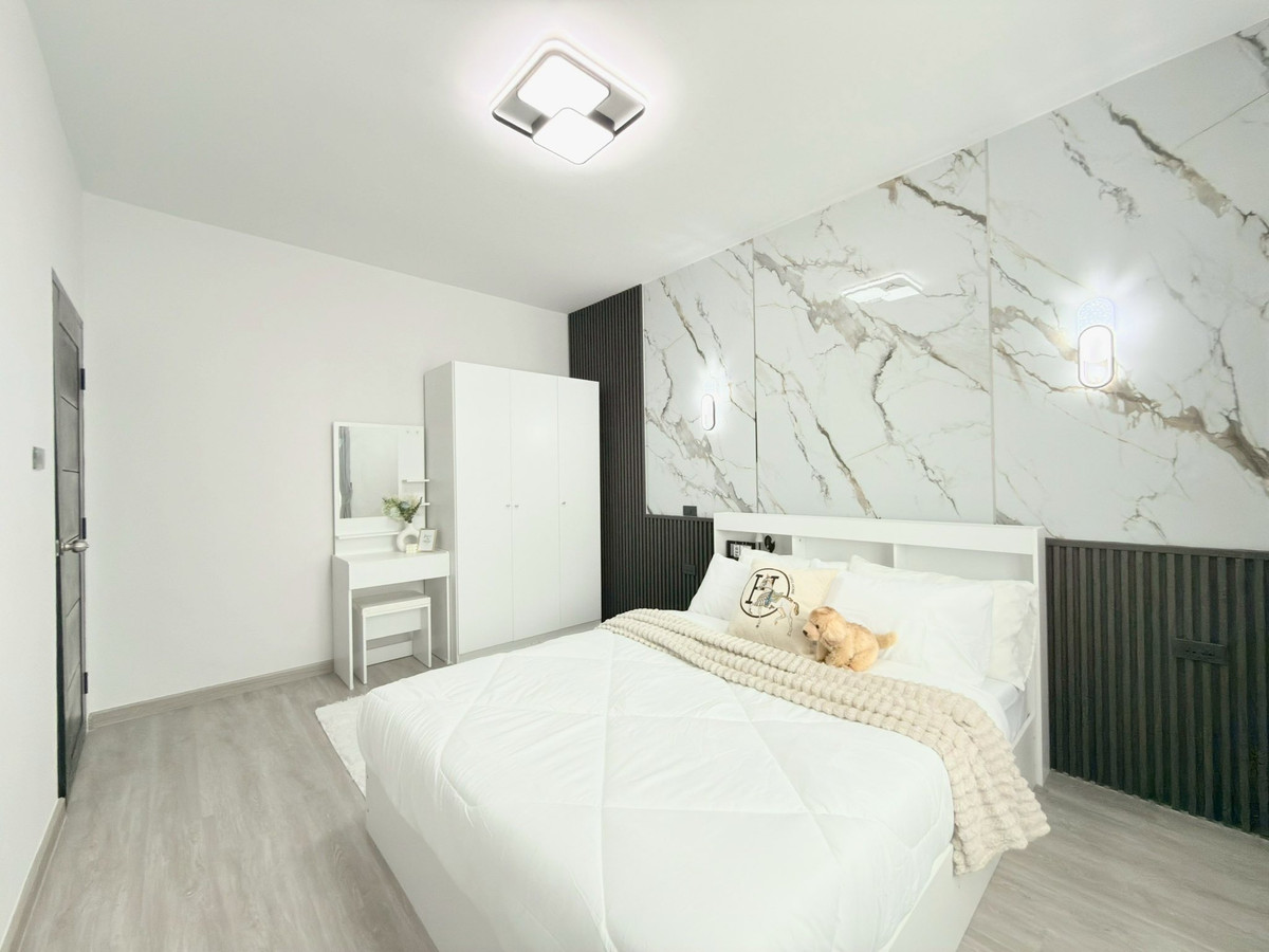 For SaleTownhomePattaya, Bangsaen, Chonburi : Siam Country Club - Soi Phonprapanimit 15 / 2 Bedrooms (FOR SALE) BEWN077