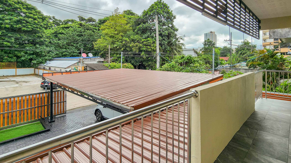 ขายบ้านเชียงใหม่ : บ้านเดี่ยว 2 ชั้น ปรับปรุงใหม่ พร้อมเข้าอยู่ ย่านวัดเกต