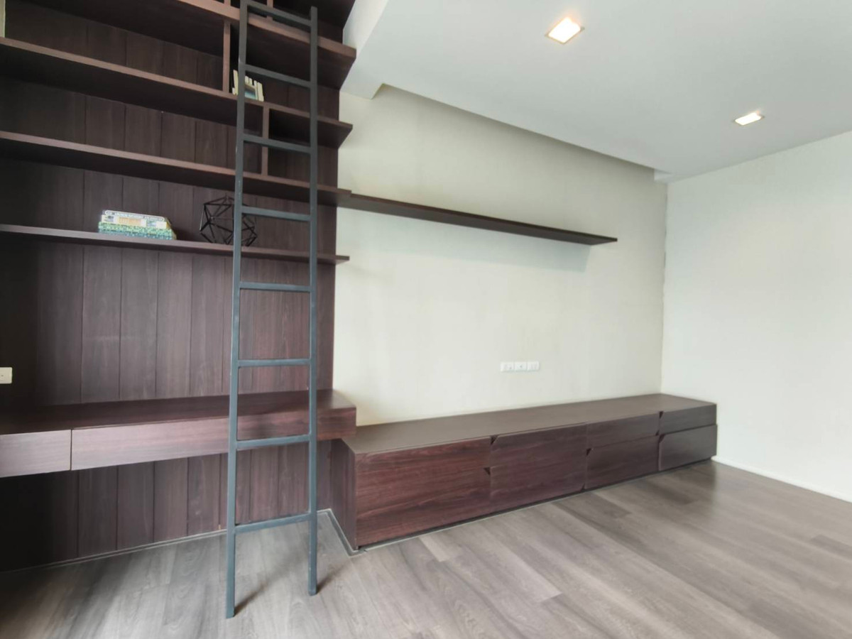 โฮมออฟฟิศบางนา แบริ่ง ลาซาล : ขาย/ให้เช่า โฮมออฟฟิศ 4 ชั้น Cascade Bangna (คาสเคด บางนา) 270 ตร.ม. ติดถนนใหญ่ ใกล้เมกาบางนา ที่จอดรถกว่า 300 คัน