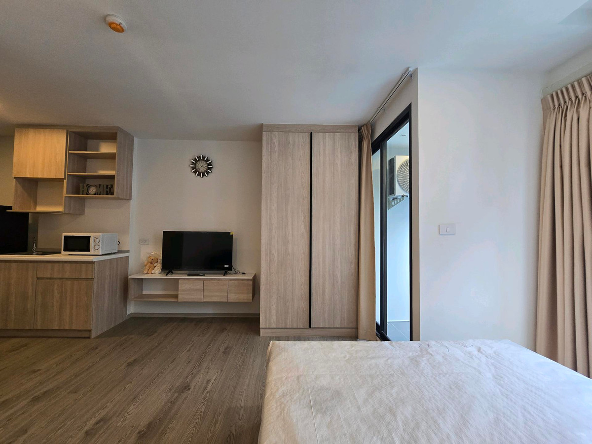 ให้เช่าคอนโดนนทบุรี บางใหญ่ บางบัวทอง : ให้เช่าคอนโด ห้องใหม่แกะกล่อง
พร้อมอยู่ทันที เฟอร์นิเจอร์เครื่องใช้ไฟฟ้าแต่งครบ ชั้น 4 วิวสระว่ายน้ำ ทำเลดี ใกล้ร้านสะดวกซื้อ ใกล้การไฟฟ้าบางบัวทอง