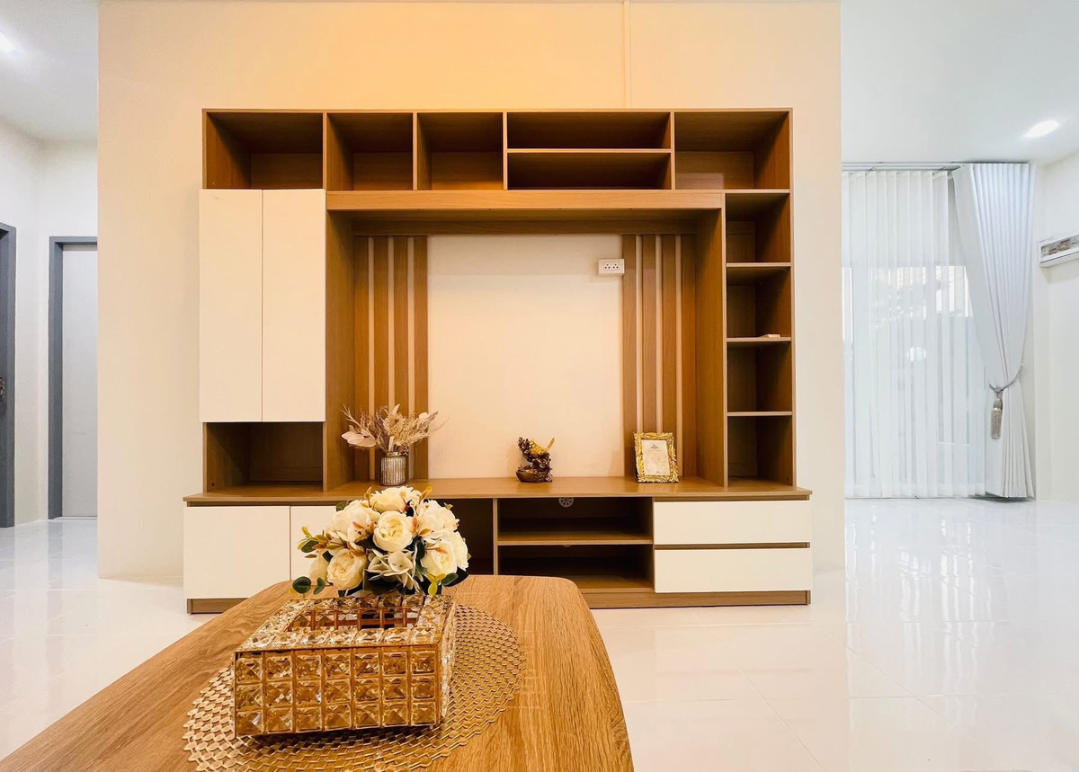 For SaleHousePattaya, Bangsaen, Chonburi : Ratanakorn Village 24 / 2 Bedrooms (FOR SALE) BEWN058