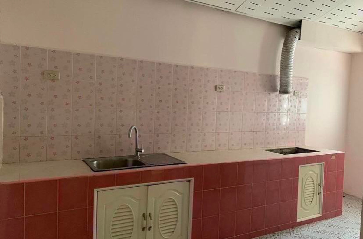 ขายบ้านพัทยา บางแสน ชลบุรี สัตหีบ : ลงทุนคุ้มค่า! ขายพร้อมผู้เช่า สัญญาระยะยาว 💰 ที.ดับบลิว. ปาร์ค วิว / 2 ห้องนอน (ขายพร้อมผู้เช่า), T.W. Park View / 2 Bedrooms (SALE WITH TENANT) BEWN075