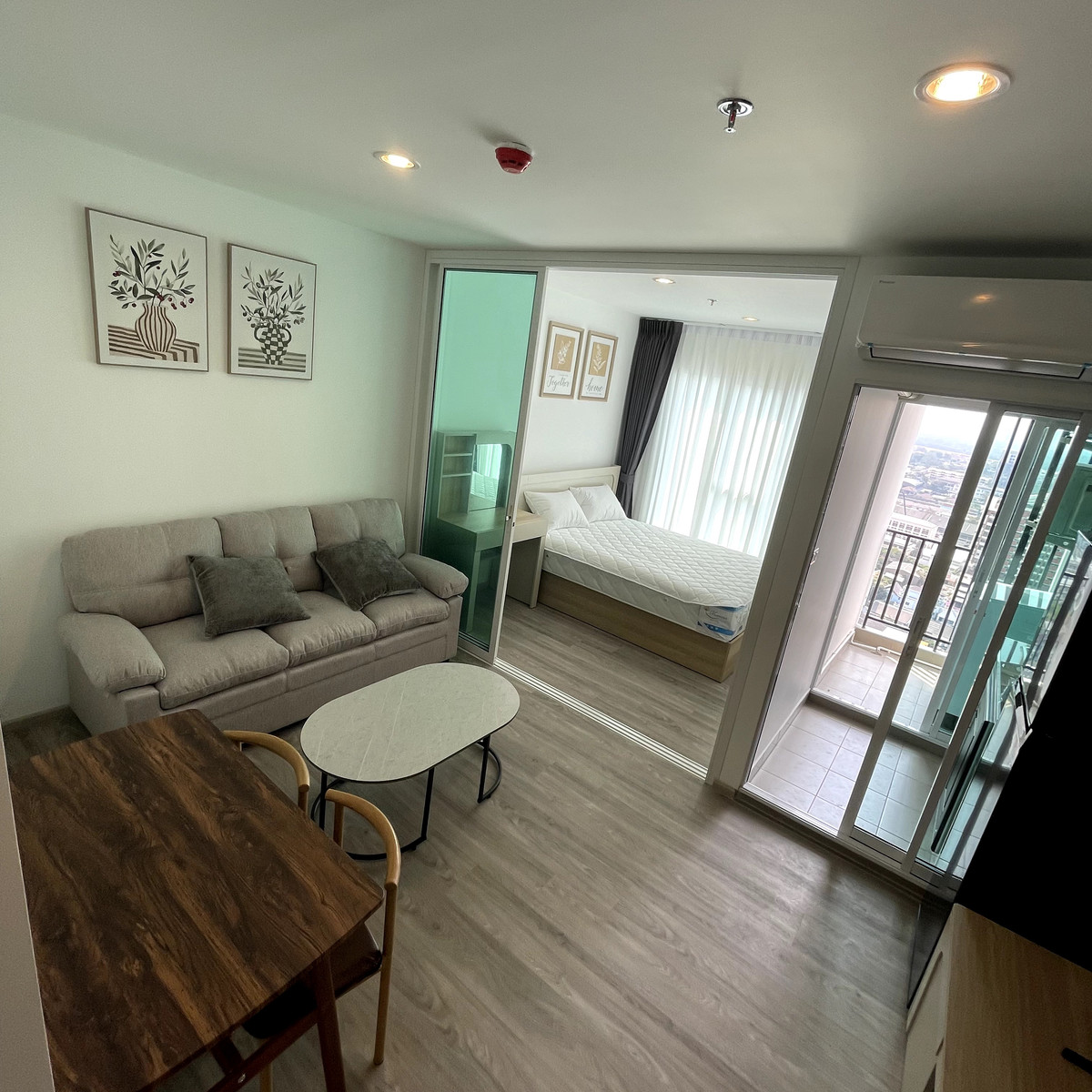 ให้เช่าคอนโดบางนา แบริ่ง ลาซาล : ให้เช่าใกล้BTS บางนา 350 เมตร - คอนโดรีเจ้นท์ โฮม บางนา 