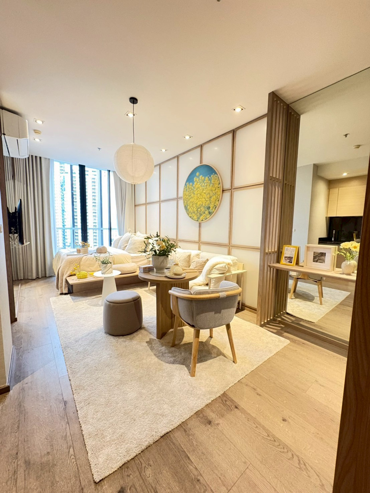 ขายคอนโดสุขุมวิท อโศก ทองหล่อ : 🔥ลดเป็นล้าน! คอนโดหรูใกล้ BTS พร้อมพงษ์ 🚆 เดินไป Emsphere แค่ 5 นาที 🛍️ ราคาโปรปิดตึก เท่านั้น!!