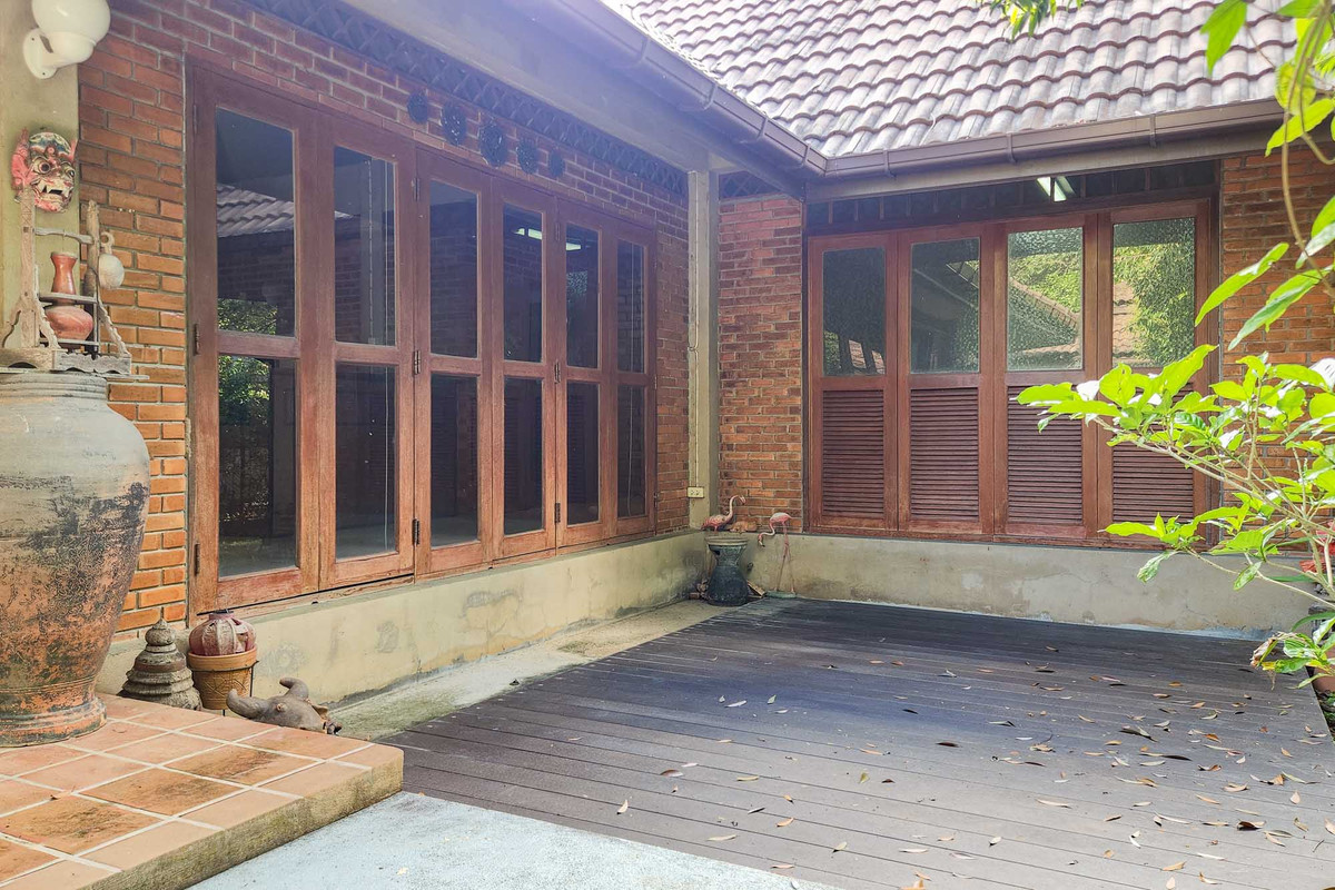 ขายบ้านเชียงใหม่ : บ้านรีสอร์ตหลายหลัง บนที่ดินขนาดใหญ่ ร่มรื่น ใกล้สนามบิน หนองควาย, เชียงใหม่