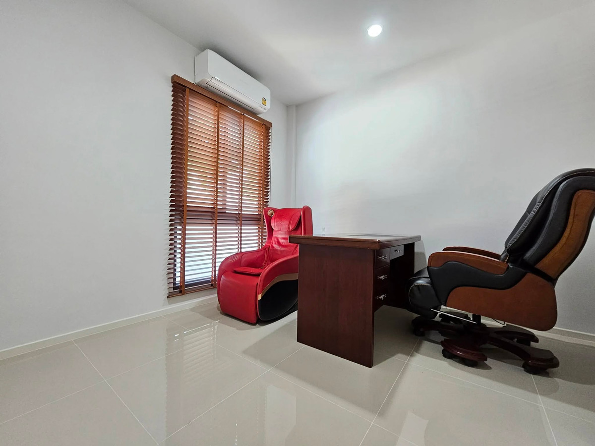 For SaleHousePattanakan, Srinakarin : Baan Klang Muang The Edition Rama 9 - Krungthep Kreetha / 4 Bedrooms (FOR SALE), Baan Klang Muang The Edition Rama 9 - Krungthep Kreetha / 4 Bedrooms (For Sale) BZD138