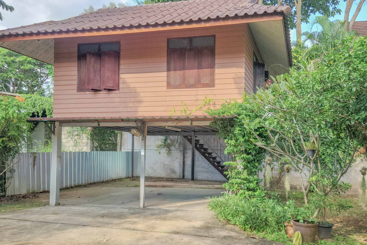 ขายบ้านเชียงใหม่ : บ้านรีสอร์ตหลายหลัง บนที่ดินขนาดใหญ่ ร่มรื่น ใกล้สนามบิน หนองควาย, เชียงใหม่