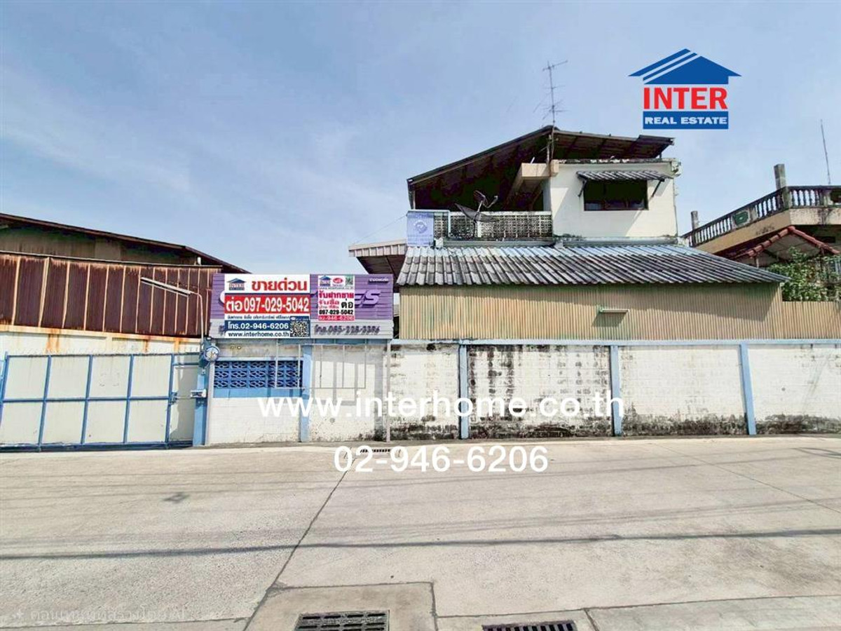 For SaleWarehouseChaengwatana, Muangthong : Single house + 3-story warehouse, 200 sq m. Single house + 3-story warehouse, Soi Tiwanon-Pak Kret 28. Near the Revenue Department, Tiwanon Road, Pak Kret Bypass Road, Pak Kret, Nonthaburi