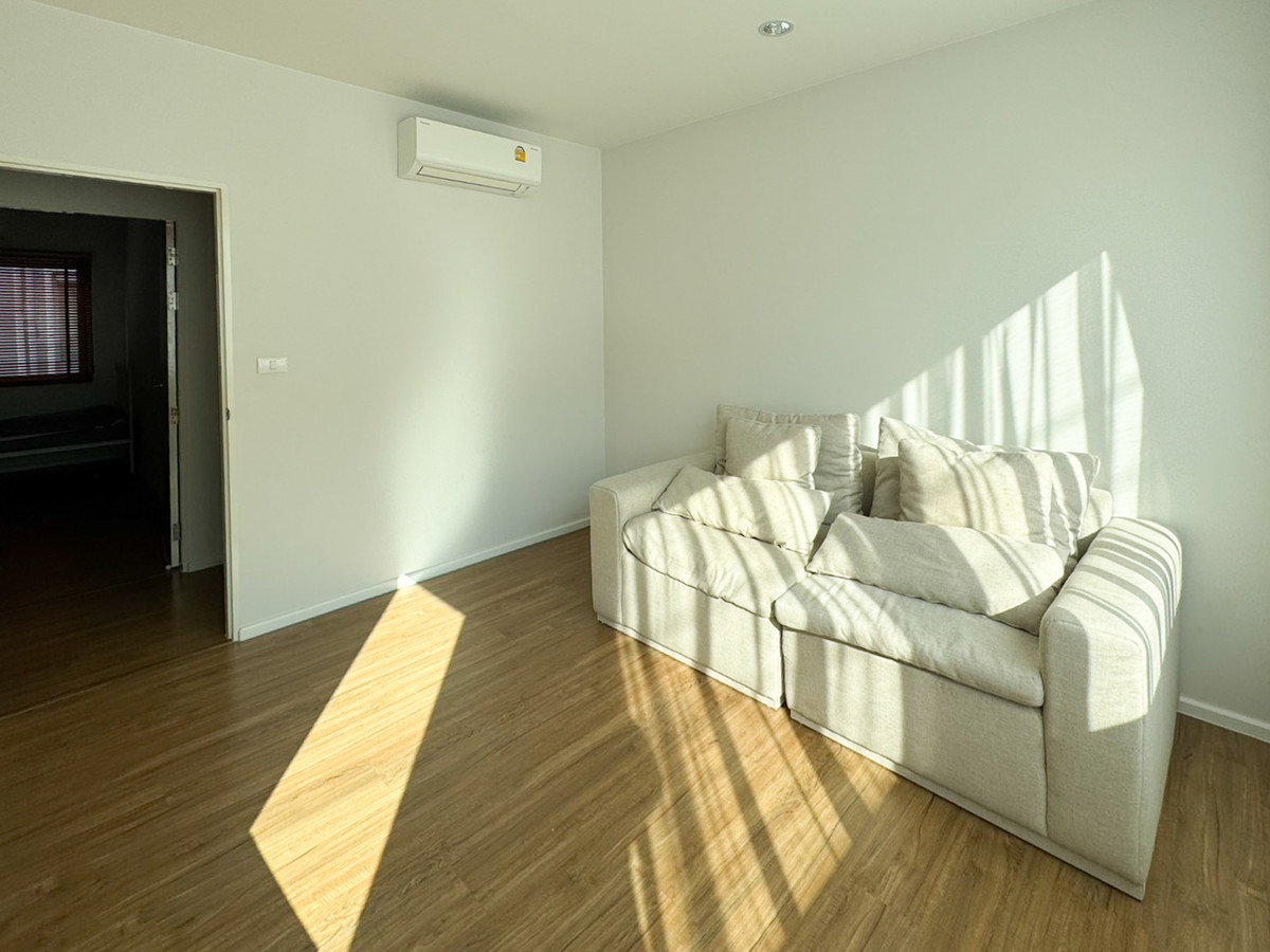 For RentTownhomeMin Buri, Romklao : 3-story townhome for rent, ready to move in. Near Wellington International School Suvarnabhumi Airport 🛫